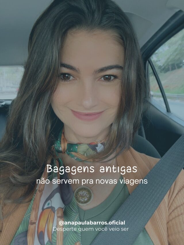Bagagens antigas não servem pra novas viagens
E não tô falando de mala de rodinha
Tô falando das culpas que você insiste em carregar
Das histórias mal contadas que você ainda repete pra si mesmo
Dos ressentimentos que não cabem mais no agora
Se você quer ir pra frente… pare de olhar pra trás!
Porque não dá pra avançar com os olhos fixos no retrovisor
Nem dá pra voar leve carregando pedra emocional na mochila
O Novo Humano não perde tempo com o que já foi
Ele honra o passado — mas vive no presente, com os olhos no possível, nas oportunidades 
✨ A vida está sempre em movimento
Mas você só vai perceber… quando decidir mover com ela
Agora me diz:
👉 O que você ainda tá carregando que já devia ter soltado faz tempo?